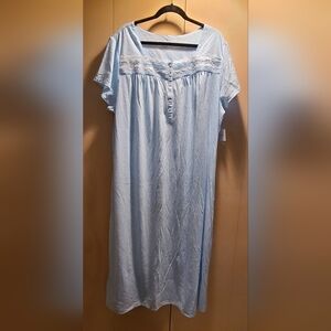Croft & Barrow Blue Floral Nightgown